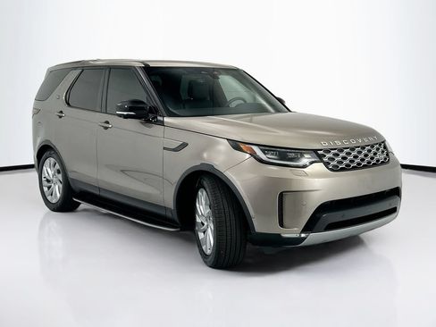 Certified 2025 Land Rover Discovery S AWD/4WD image 3