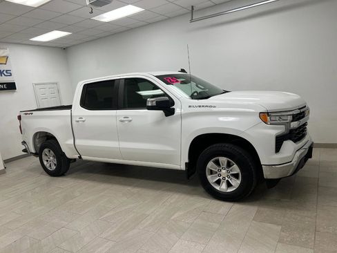 Used 2025 Chevrolet Silverado 1500 LT image 13