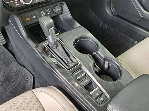 Used 2024 Honda Civic Touring image 17