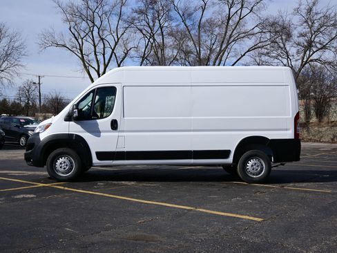 New 2025 RAM ProMaster 3500 w/ Cold Weather Group FWD image 6