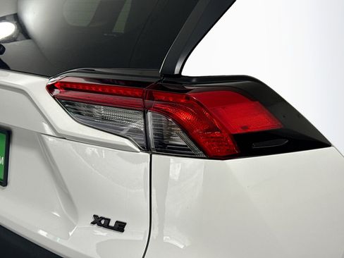 Used 2021 Toyota RAV4 XLE image 34