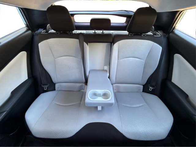 Used 2020 Toyota Prius LE FWD image 17