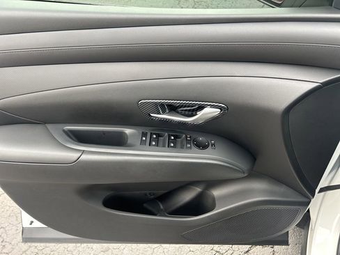 Used 2025 Hyundai Santa Cruz SEL image 13