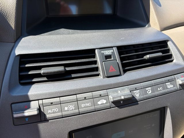 Used 2010 Honda Accord EX-L image 18