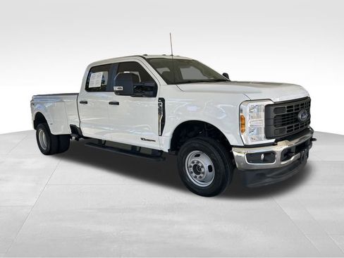 Used 2024 Ford F350 XL w/ Snow Plow Prep Package image 2
