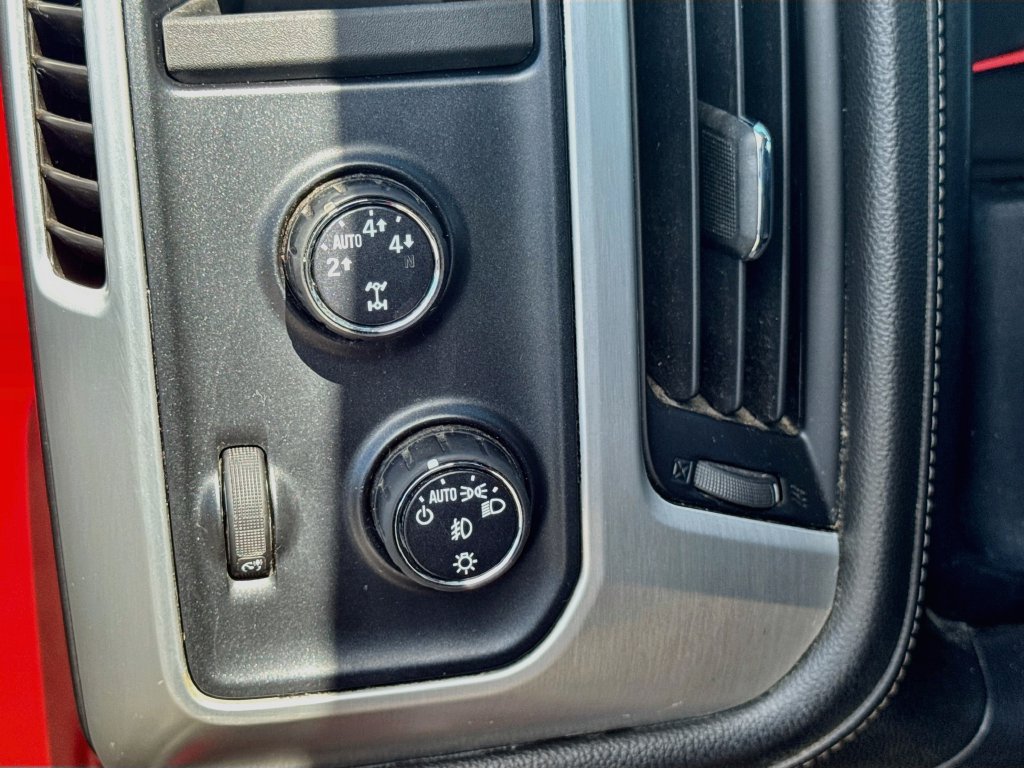 Used 2015 GMC Sierra 1500 SLE w/ SLE Value Package AWD/4WD image 10