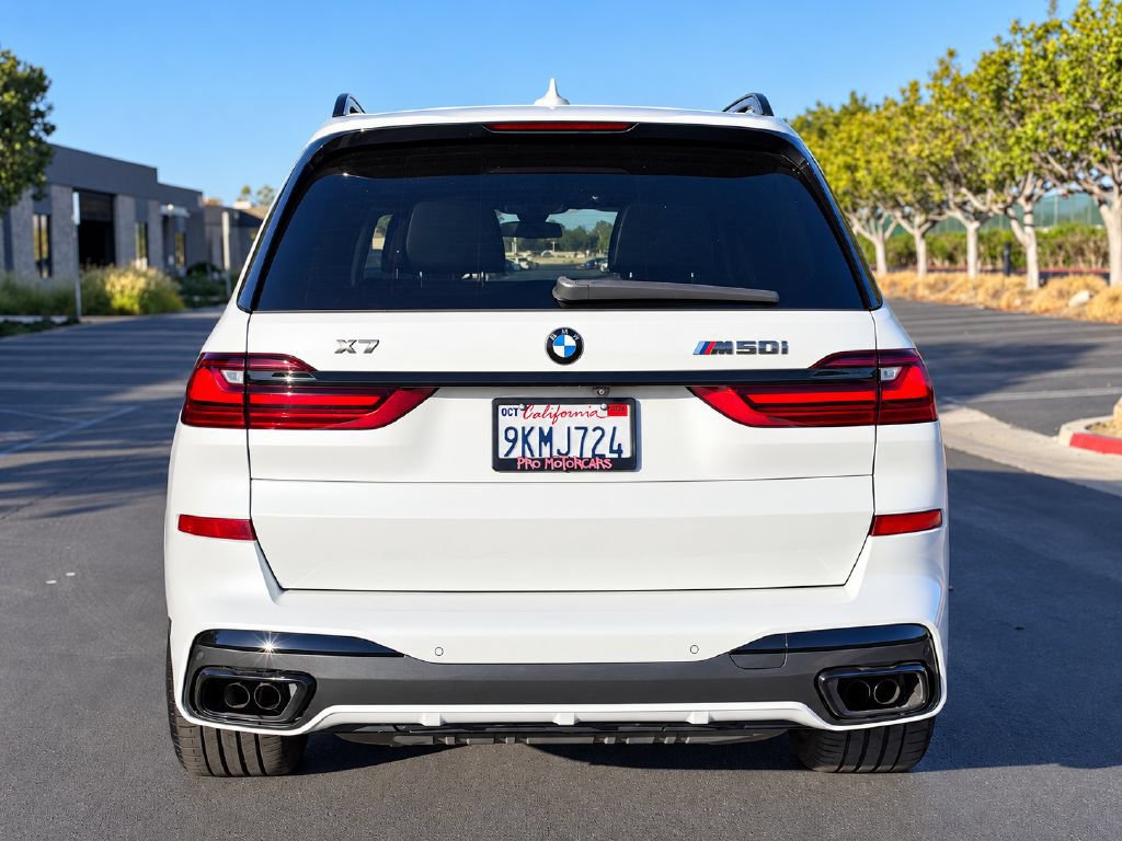 Used 2020 BMW X7 M50i w/ Executive Package AWD/4WD image 5