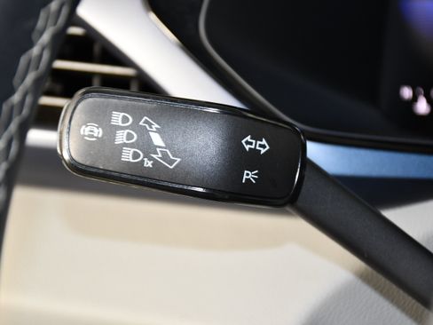 Used 2023 Volkswagen Taos SE AWD/4WD image 23