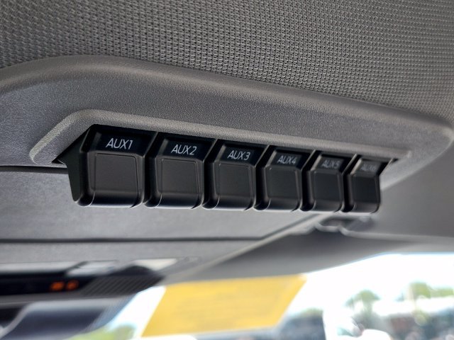 New 2026 Ford F550 4x4 Regular Cab Super Duty image 18