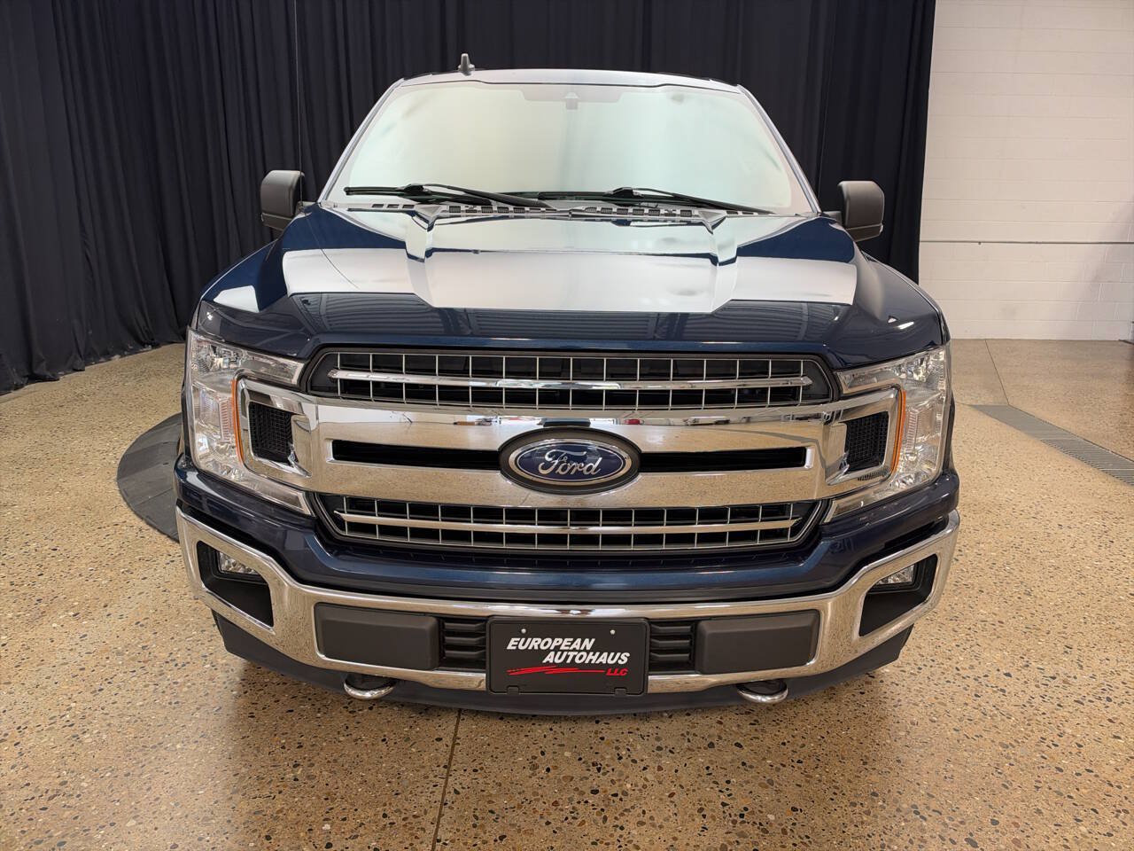 Used 2020 Ford F150 XLT w/ Equipment Group 302A Luxury AWD/4WD image 3