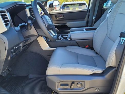New 2025 Toyota Tundra Limited image 5