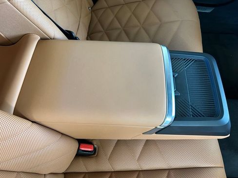 Used 2026 BMW 740i xDrive AWD/4WD image 30