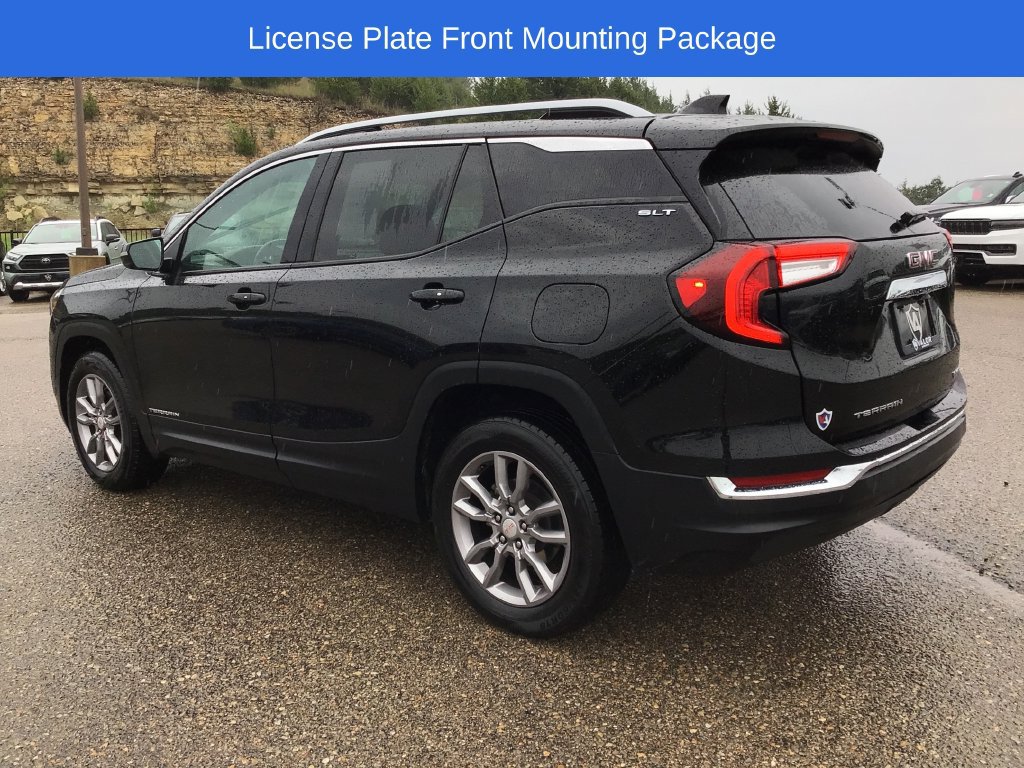 Used 2024 GMC Terrain SLT AWD/4WD image 4