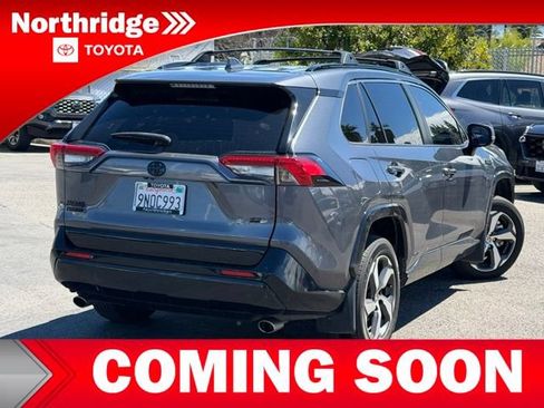 Used 2024 Toyota RAV4 SE w/ Weather & Moonroof Package AWD/4WD image 4