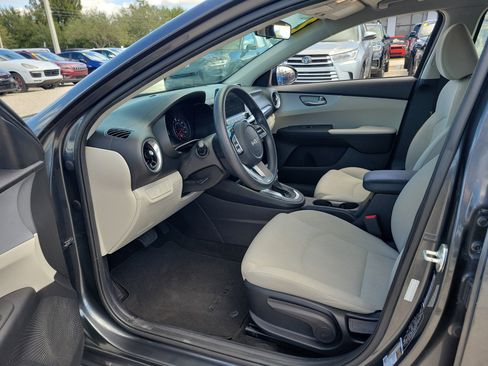 Used 2022 Kia Forte LXS w/ LXS Technology Package image 21