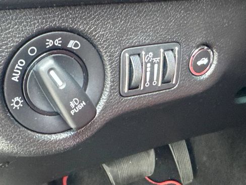 Used 2022 Dodge Charger Scat Pack w/ Plus Group RWD image 18