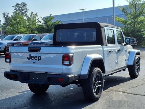 Certified 2023 Jeep Gladiator Sport image 7