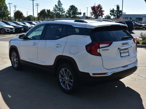Used 2022 GMC Terrain SLT image 7