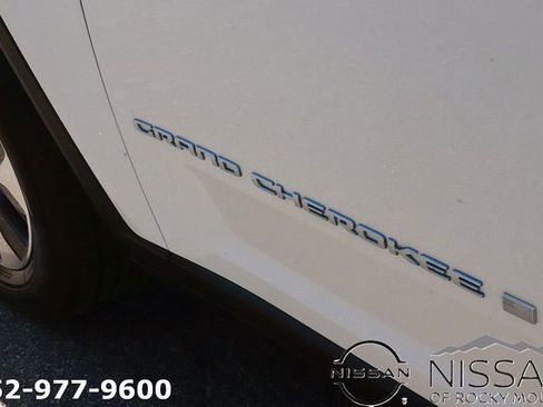 Used 2024 Jeep Grand Cherokee Limited 4xe AWD/4WD image 9