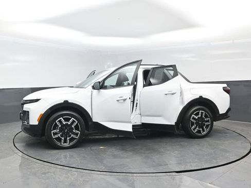 Used 2025 Hyundai Santa Cruz Limited AWD/4WD image 32