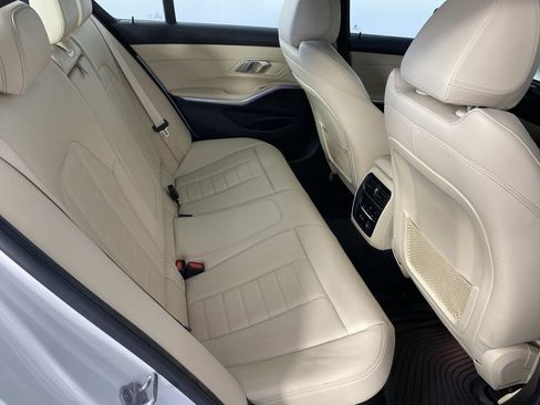 Used 2020 BMW 330i xDrive Sedan w/ Convenience Package AWD/4WD image 11