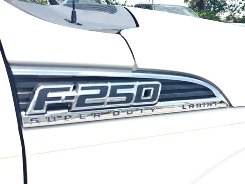 Used 2011 Ford F250 Lariat w/ Lariat Interior Pkg RWD image 31