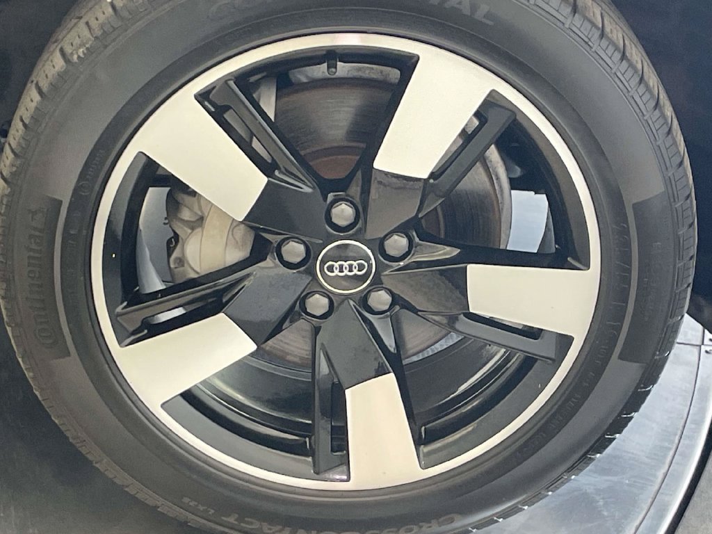 Used 2019 Audi Q5 2.0T Premium Plus w/ Premium Plus Package AWD/4WD image 14