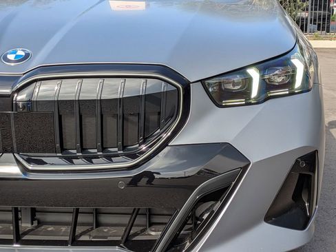 New 2026 BMW 540i xDrive AWD/4WD image 16