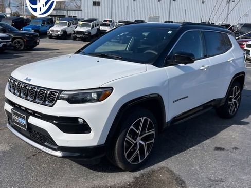 Used 2024 Jeep Compass Limited w/ Elite Group image 1