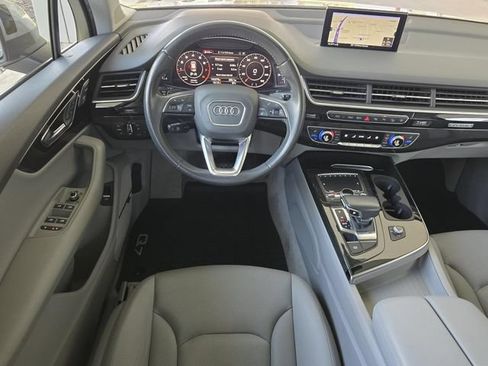 Used 2019 Audi Q7 3.0T Premium Plus w/ Premium Plus Package AWD/4WD image 12