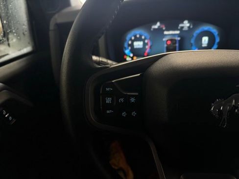 Used 2025 Ford Bronco Badlands image 27