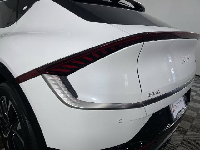 Used 2024 Kia EV6 Wind AWD/4WD image 36