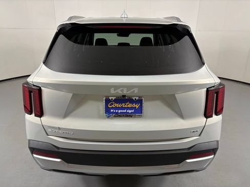 New 2026 Kia Sorento EX AWD/4WD image 7