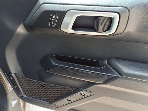 Used 2025 Ford Bronco 4-Door image 5