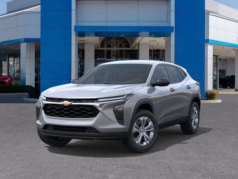 New 2026 Chevrolet Trax LS image 6