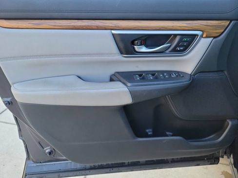 Used 2017 Honda CR-V Touring image 20