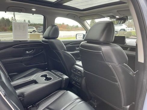 Used 2023 Honda Pilot Elite image 13