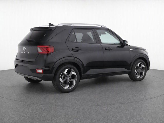 Certified 2025 Hyundai Venue SEL FWD image 5