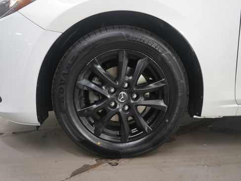 Used 2015 MAZDA MAZDA3 i Touring image 24