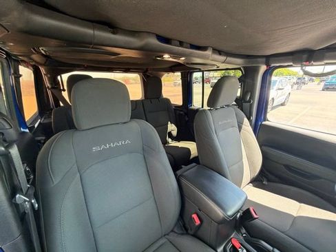 Used 2020 Jeep Wrangler Unlimited Sahara AWD/4WD image 24