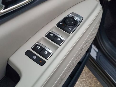 New 2026 Kia Carnival EX FWD image 19
