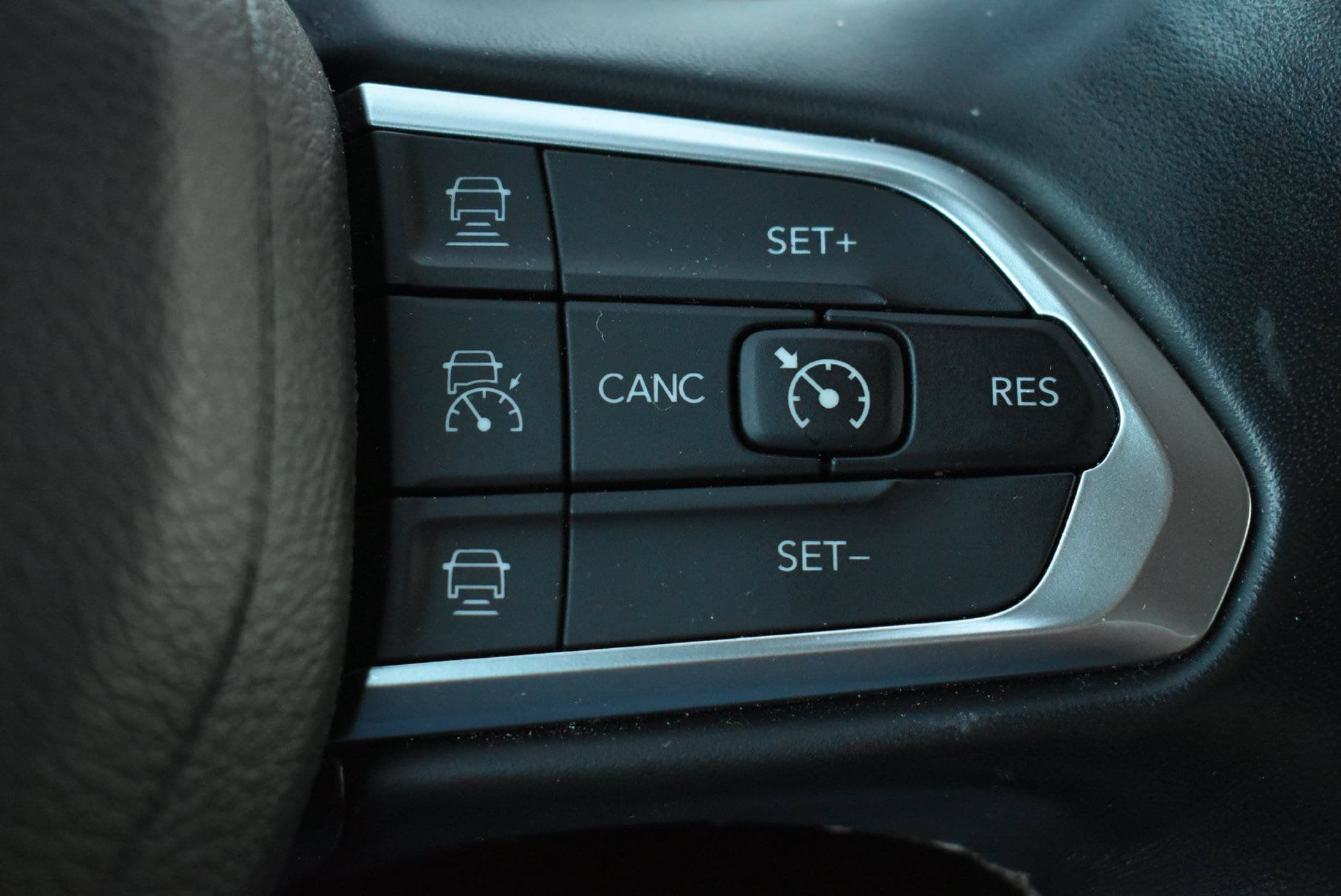 Used 2022 Jeep Compass Limited AWD/4WD image 21