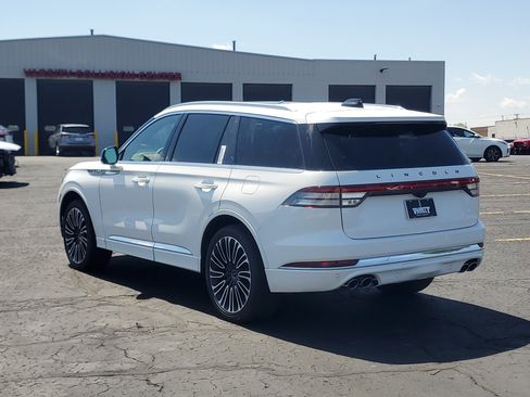 New 2026 Lincoln Aviator Black Label AWD/4WD image 2