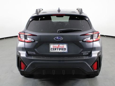 Used 2024 Subaru Crosstrek 2.0i Premium w/ Popular Package #4 image 9