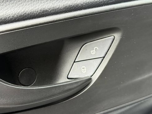 Used 2022 Mercedes-Benz Sprinter 2500 image 12