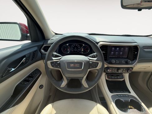 Used 2023 GMC Acadia Denali w/ Denali Ultimate Package FWD image 12