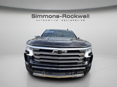 Used 2023 Chevrolet Silverado 1500 High Country AWD/4WD image 6