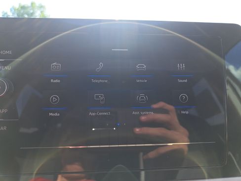 Certified 2025 Volkswagen Taos S AWD/4WD image 22