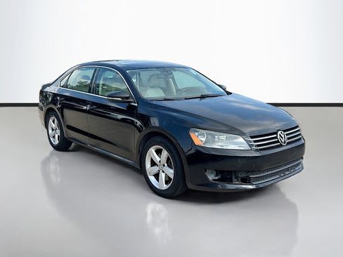 Used 2012 Volkswagen Passat 2.5 SE image 4