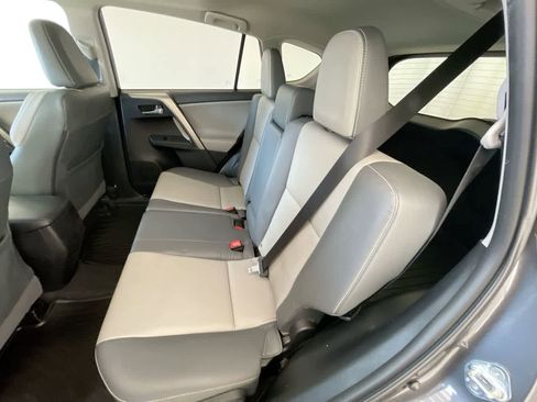 Used 2015 Toyota RAV4 Limited w/ Technology Package AWD/4WD image 23